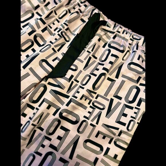 EUC Victoria’s Secret Light Pink Sating with Black Logo Sleep PJ Pants Size L - Picture 2 of 5